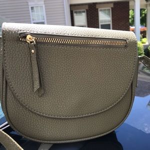 Green crossover bag